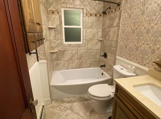 128 Gurdon St #2, Bridgeport, CT 06606