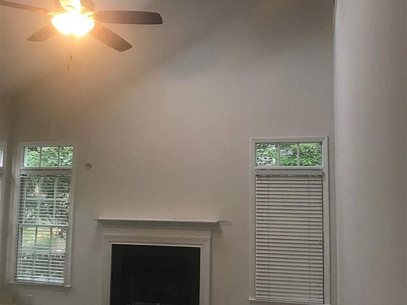 2nd image of 24 Porters Glen Pl