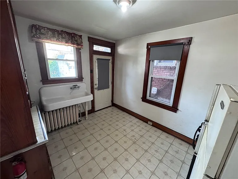 17 Sumner Ave — Photo 7