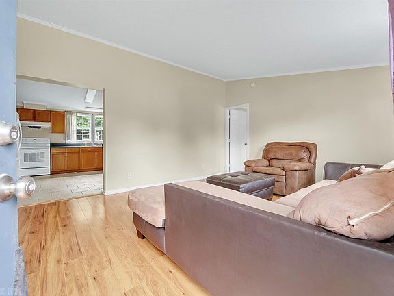 5th image of 1804 Fletcher Ave