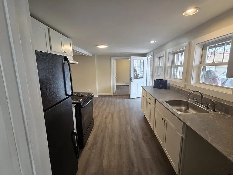 51 Pulaski St — Photo 4