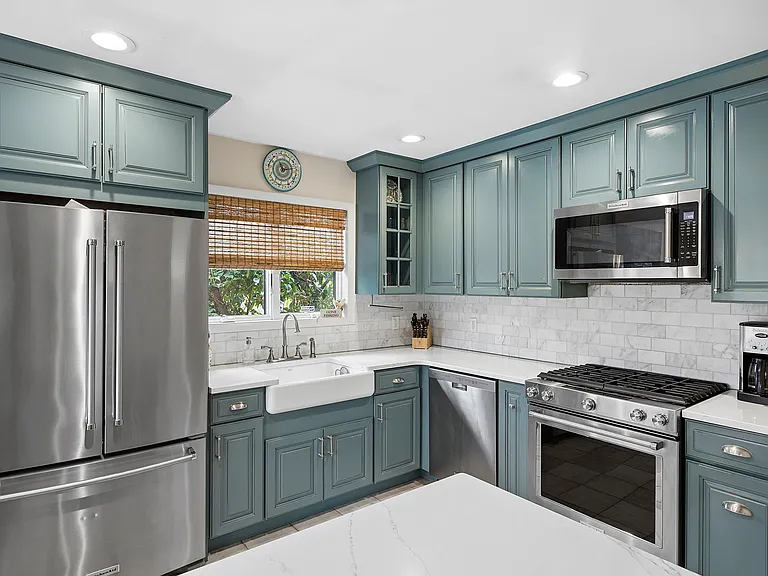 1746 Montauk Hwy — Photo 7