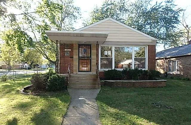 14844 Langley Ave photo 1