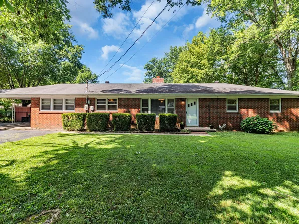 204 Cobb Rd, Tullahoma, TN 37388
