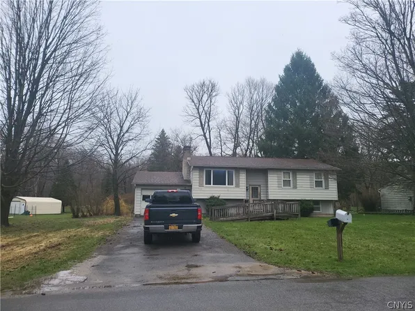 613 Valley Dr E, Chittenango, NY 13037