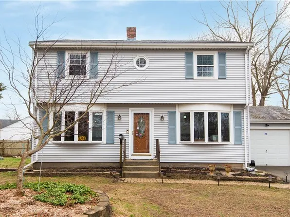 12 Granada Ter, Middletown, RI 02842