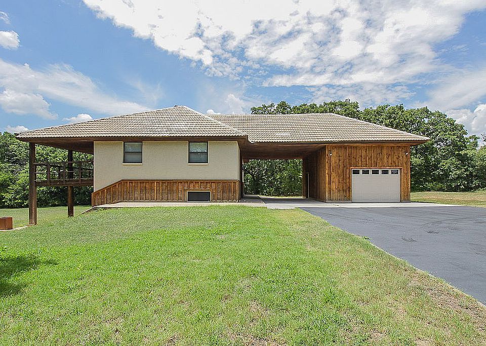 1st image of 6302 Oak Grove Dr