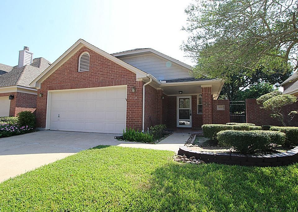 1st image of 3930 Heathersage Dr