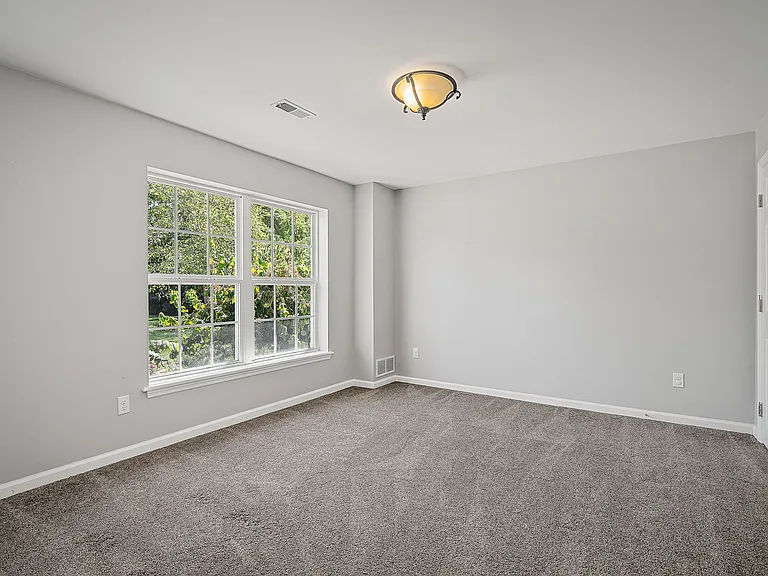 175 Shadow Pointe Dr — Photo 23