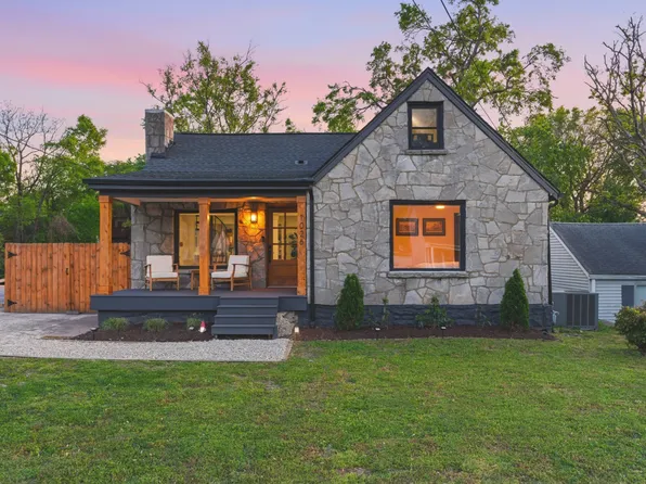 1026 Dozier Pl, Nashville, TN 37216