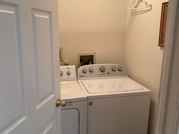 3rd image of 6138 Aberton Forest Dr