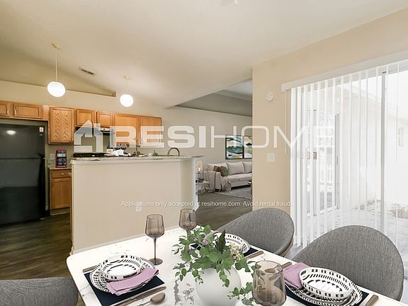4th image of 14145 Spring Hill Dr