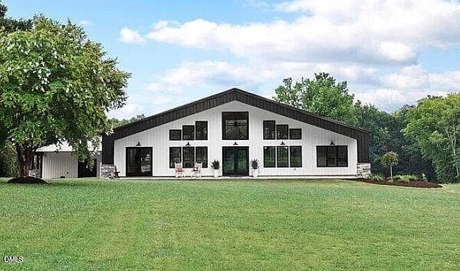 1st image of 306 Hibernia Rd