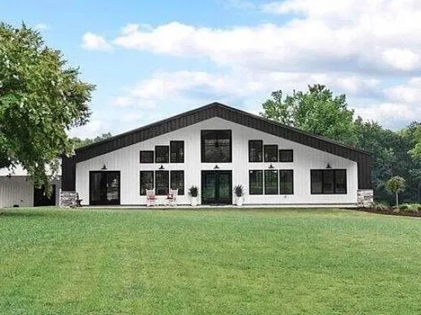 306 Hibernia Rd, Henderson, NC 27537
