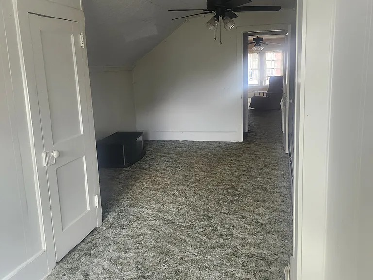137 W Main St #1 — Photo 7