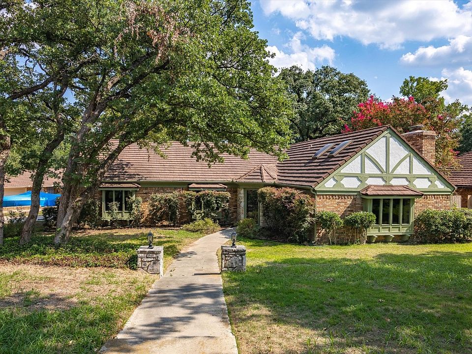 1st image of 336 Driftwood Ct