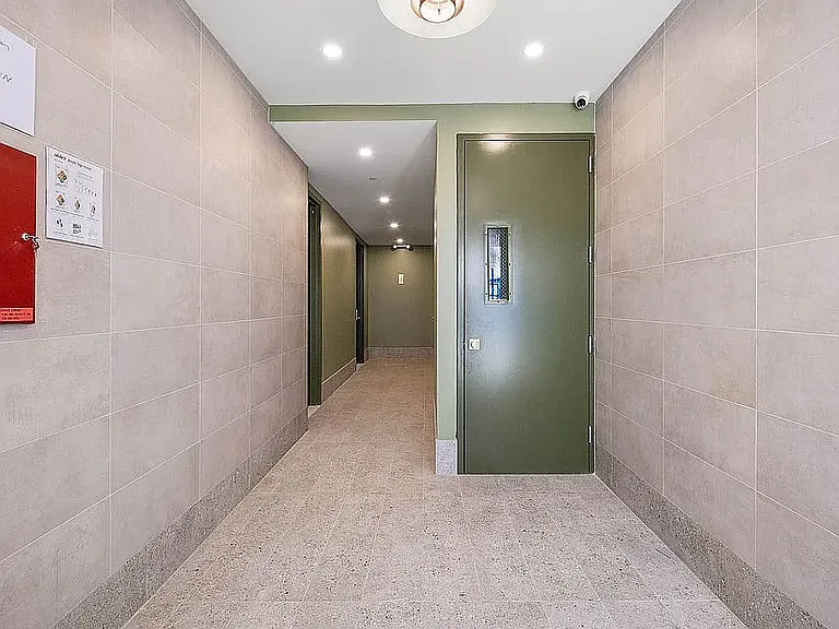 109 Troutman St #2A — Photo 10
