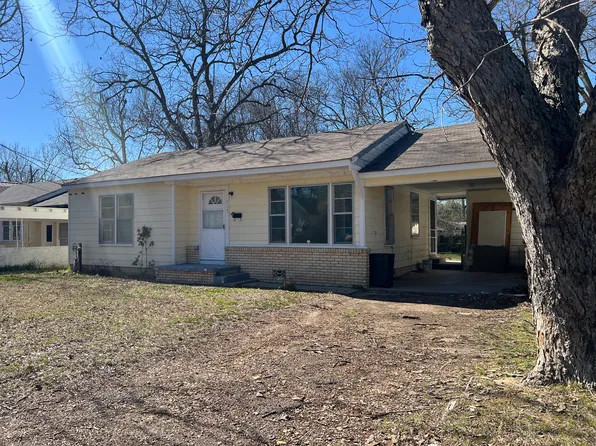 513 N Line St, Mineola, TX 75773