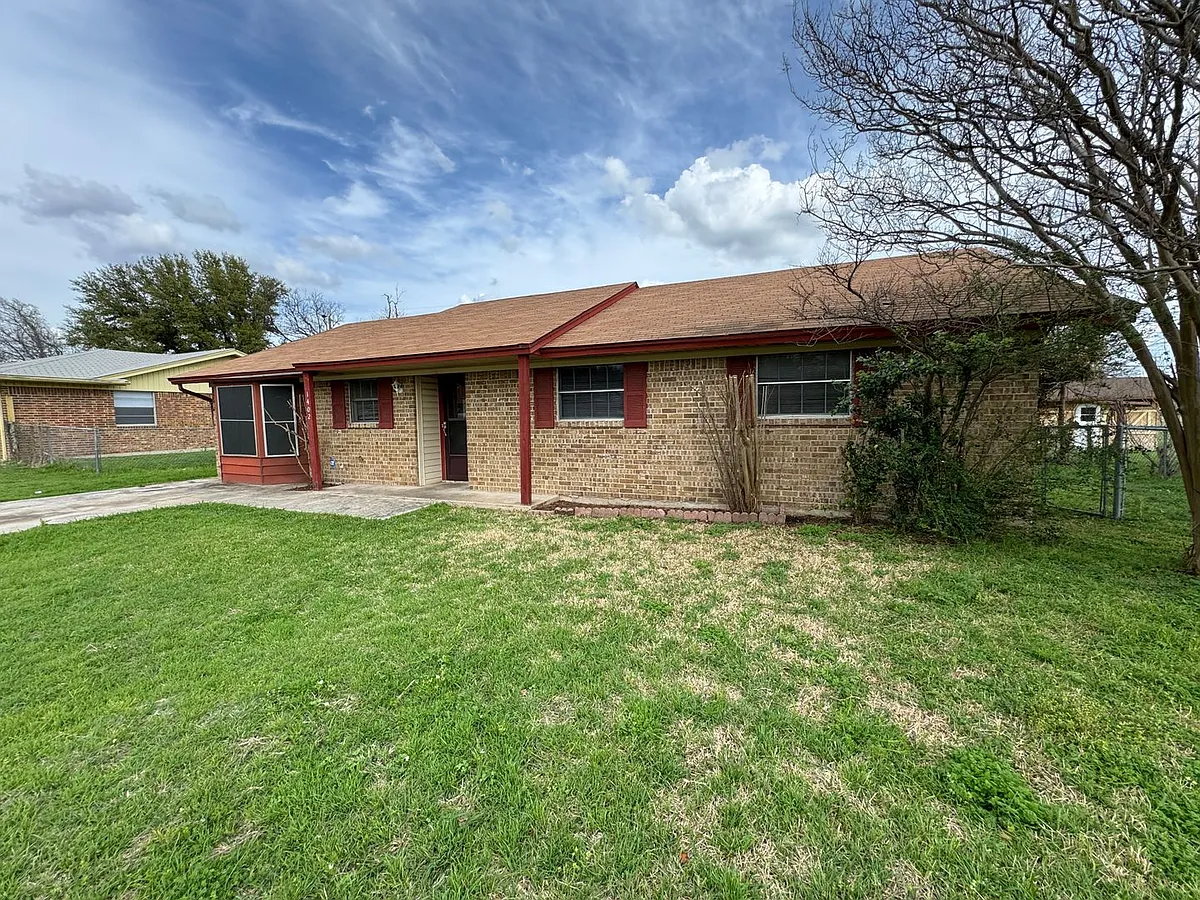 Building Photo - 1402 Hammond Dr