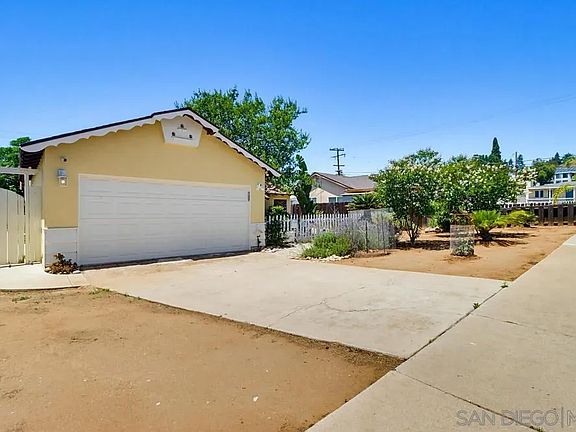 5th image of 1284 Tangerine St