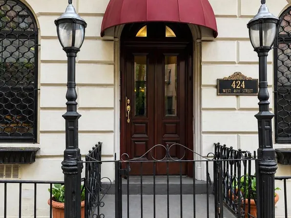 424 W 46th Street #1D, New York (Manhattan), NY 10036