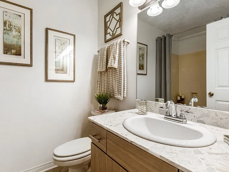 Lakes of Chateau Estates South — Photo 12