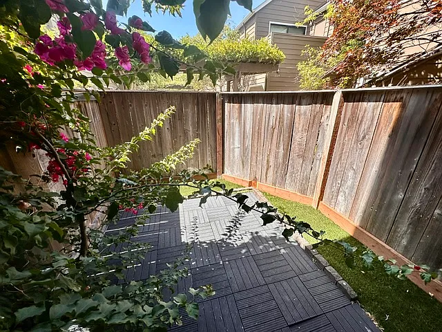 1135 Shoreline Dr — Photo 11