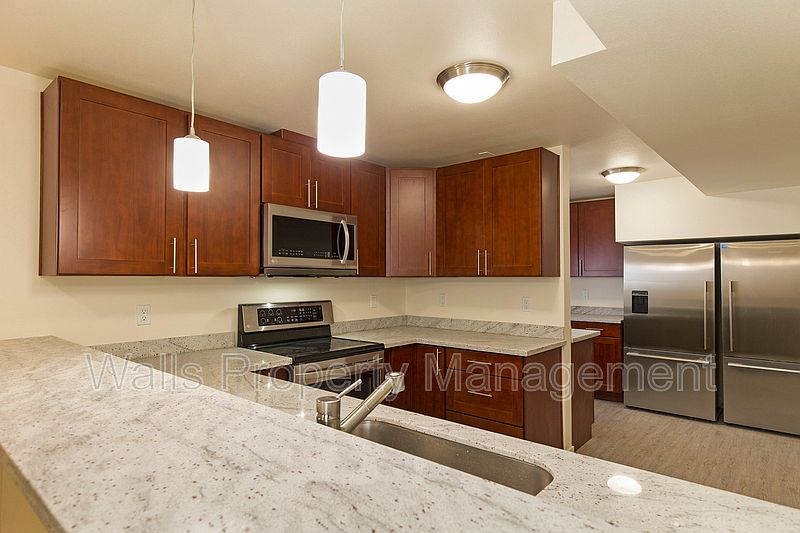 1st image of 2525 Minor Ave E APT 107