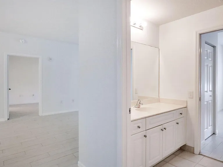 2916 Tuscany Ct #106 — Photo 4