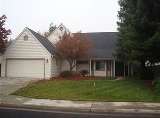 1028 N Citadel Ave, Clovis, CA