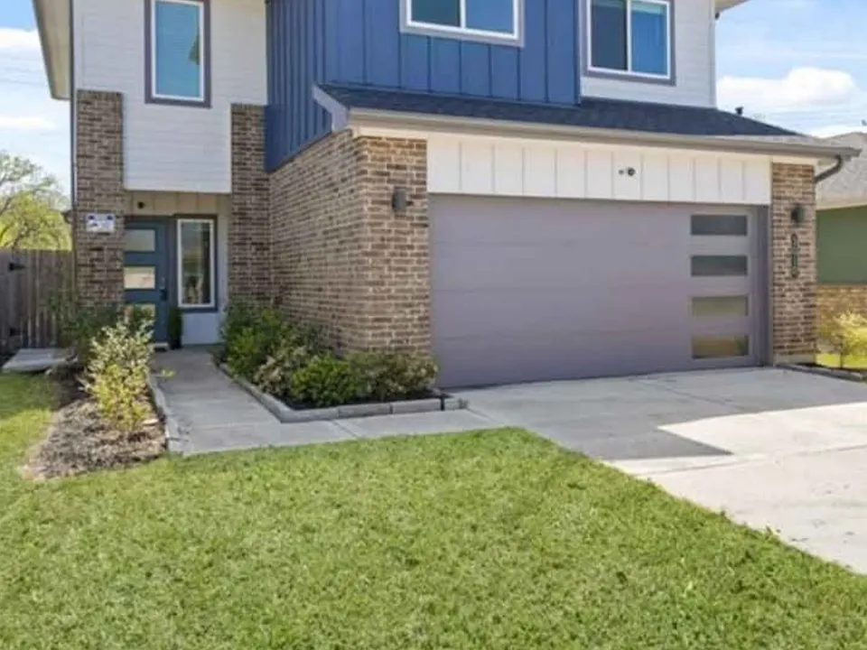 3010 Stock Orchard Ln