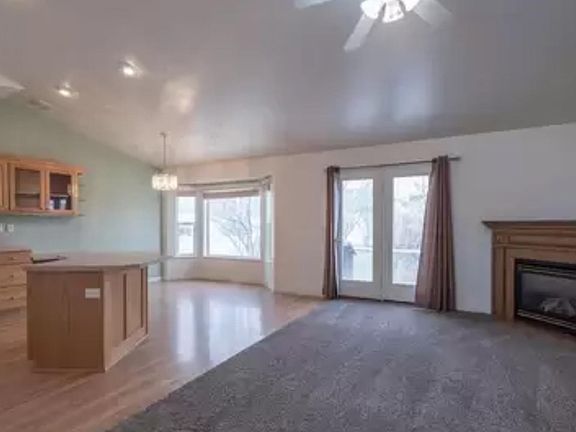 3rd image of 1172 S Ashland Dr