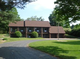 11 W Ludlow St, Rolling Prairie, IN 46371