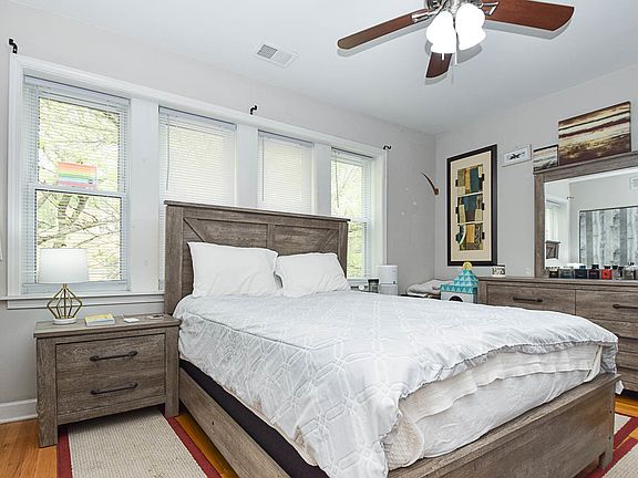 5th image of 1407 W North Shore Ave APT 2