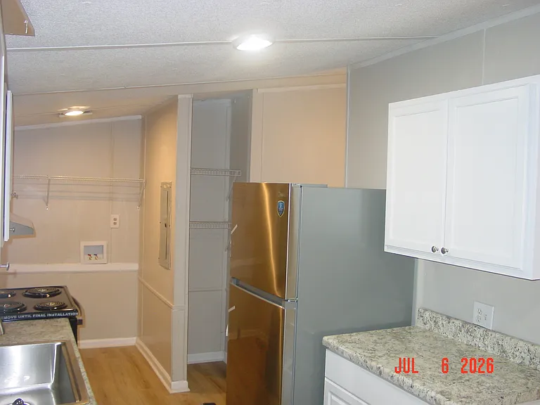 524 Strickland Cir — Photo 8