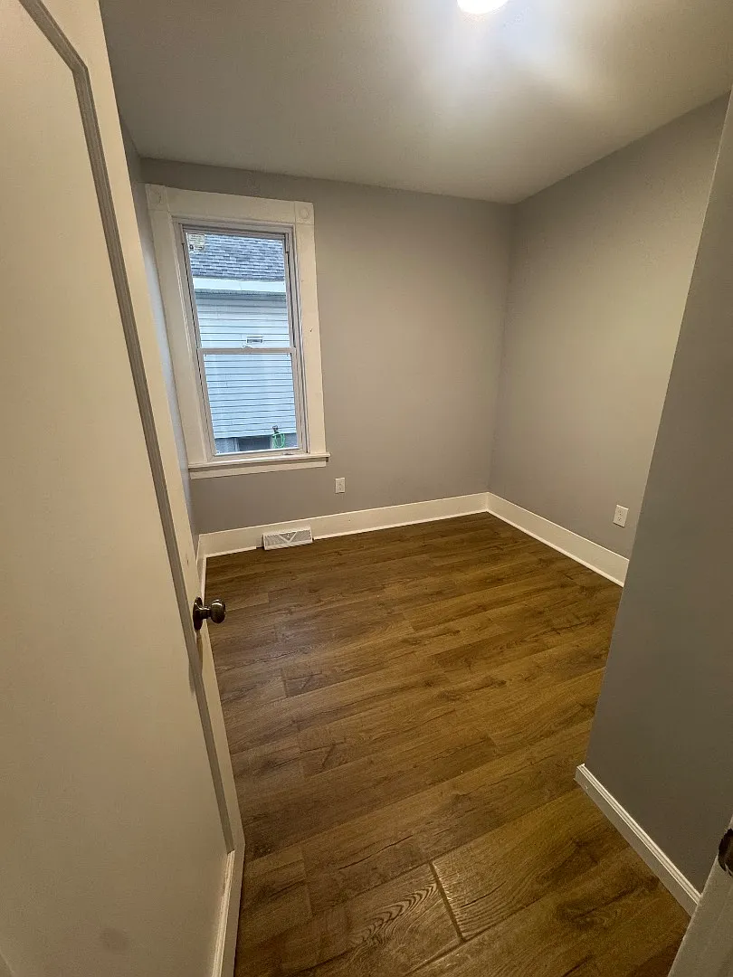 Unit Photo - 1406 Ney Ave #2