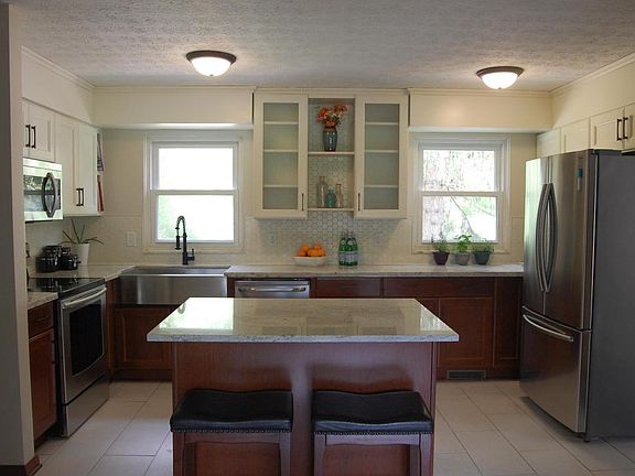2nd image of 13937 Copperfield Ln NW