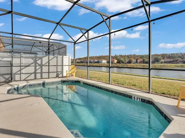 531 Las Fuentes Dr, Kissimmee, FL 34746