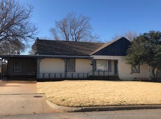 336 S 15th St, Clinton, OK 73601