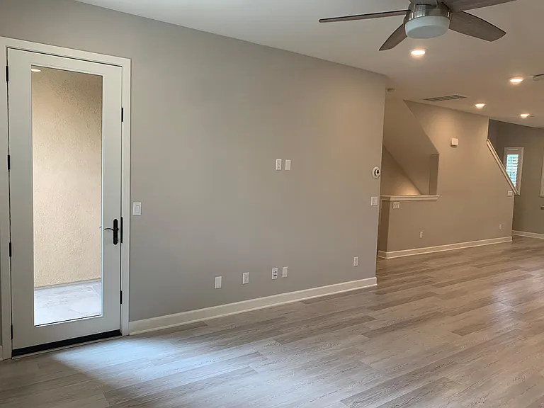 1577 Castillo Way #8 — Photo 6
