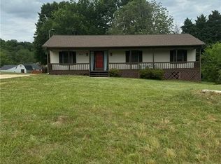 7048 Kennedy Rd, Trinity, NC 27370