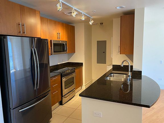 4th image of 200 W Sahara Ave Unit 1504
