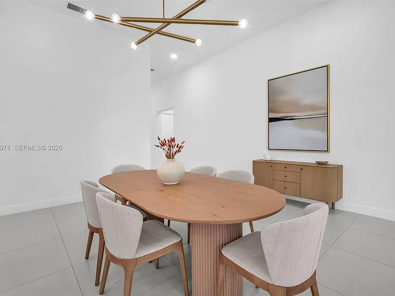 2163 Bay Ct — Photo 18