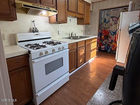 5th image of 4710 290th St