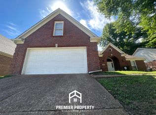 2638 Country Glade Dr, Cordova, TN 38016