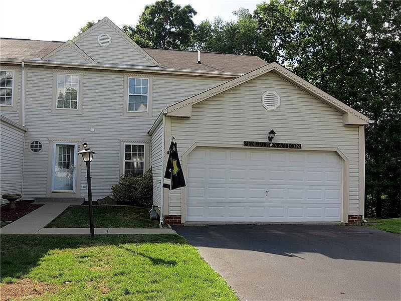 1st image of 824 Sunset Cir