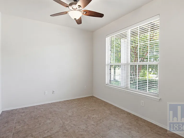18713 Falcon Pointe Blvd — Photo 7