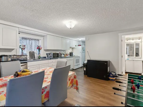 18 Franklin St APT 1, Augusta, ME 04330