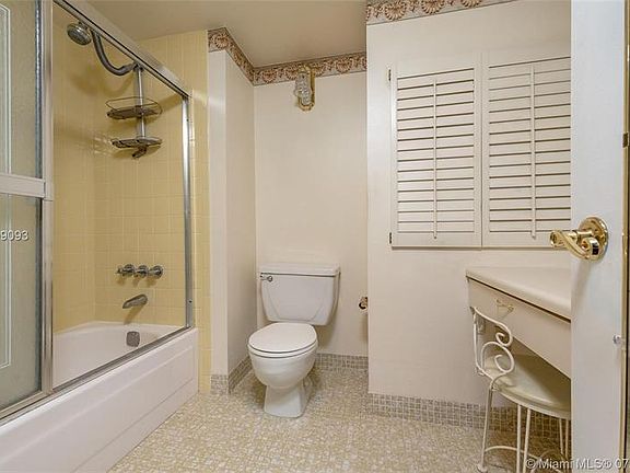 5th image of 9421 Live Oak Pl APT 101