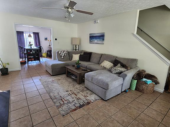 4th image of 401 Star Hill Dr